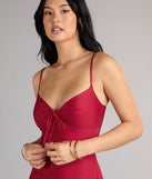The Sweetest Vibe V-Neck Tie A-Line Dress is your new go-to Windsor dress—effortless, versatile, and made to update your fall style in seconds.