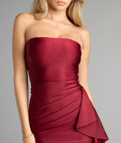 Style your seasonal looks with the Drama Queen Strapless Ruffle Mini Dress, a trend-right, fall dress designed for any plan on your calendar with new and unqiue details.