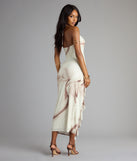 Style your seasonal looks with the Guest List Glam Abstract Halter Maxi Dress, a trend-right, fall dress designed for any plan on your calendar with new and unqiue details.