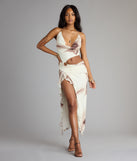 Style your seasonal looks with the Guest List Glam Abstract Halter Maxi Dress, a trend-right, fall dress designed for any plan on your calendar with new and unqiue details.