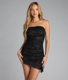 Own your moment in the Glitz Happens Glitter Paisley Tube Mini Dressin black, a standout 2025 Homecoming Dress that captures all the glam and energy of the night.