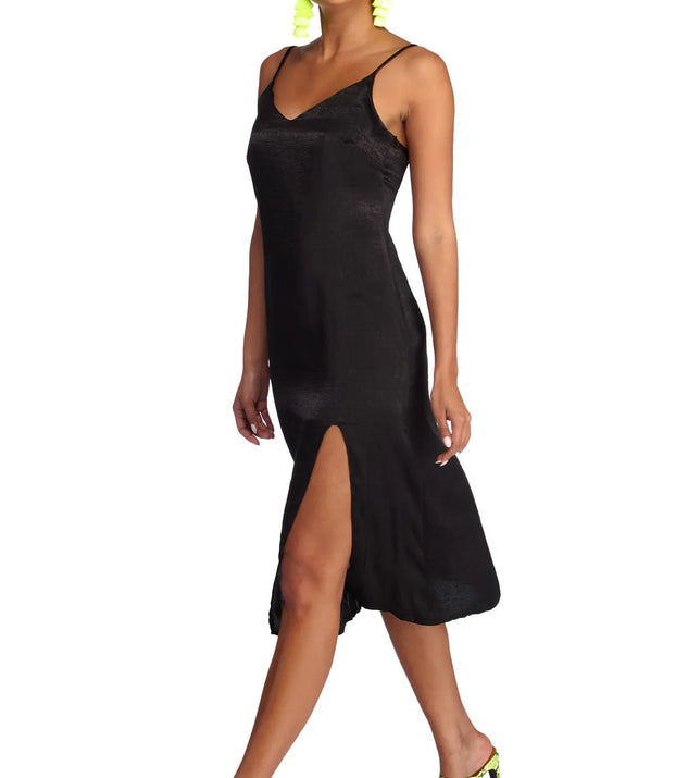 Ready For My Close-Up Midi Dress
