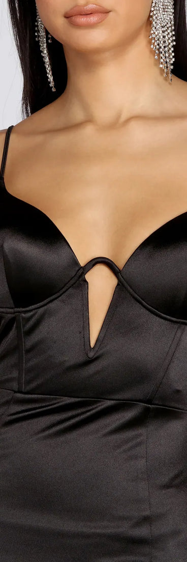 Sleekly Structured Underwire Mini Dress