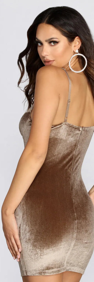 Scoop Neck Velvet Mini Dress