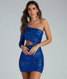 Step into winter chic with the Sparkle Party Sequin One-Shoulder Mini Dress, a royal mini dress featuring an above-the-knee cut ideal for cocktail parties, festive gatherings, or clubwear.