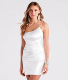 Step into seasonal chic with the Chic Silhouette Satin Bodycon Mini Dress, a multi-color mini dress featuring an above-the-knee cut ideal for cocktail parties, festive gatherings, or clubwear.