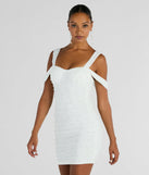 Shine with confidence, elegance, and standout style in the Breathtaking Impression Faux Pearl Bodycon Mini Dress—a white graduation dress designed with a fresh silhouette and the latest trends.