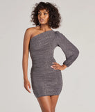 Step into seasonal chic with the Glitzy Status One-Shoulder Glitter Knit Mini Dress, a raisin purple mini dress featuring an above-the-knee cut ideal for cocktail parties, festive gatherings, or clubwear.