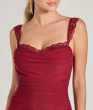 Flaunt your silhouette in the tight Here To Stun Lace Trim Bodycon Mini Dress in burgundy, a bodycon dress that empowers your look with bold style and effortless edge.