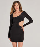 Step into seasonal chic with the Bold Icon Cutout Bodycon Mini Dress, a black mini dress featuring an above-the-knee cut ideal for cocktail parties, festive gatherings, or clubwear.