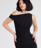Bring high-impact style to your nightlife in the Chic Icon Ruched Knit Off-Shoulder Mini Dress, a bold black club dress made for dancing, parties, and unforgettable nights.