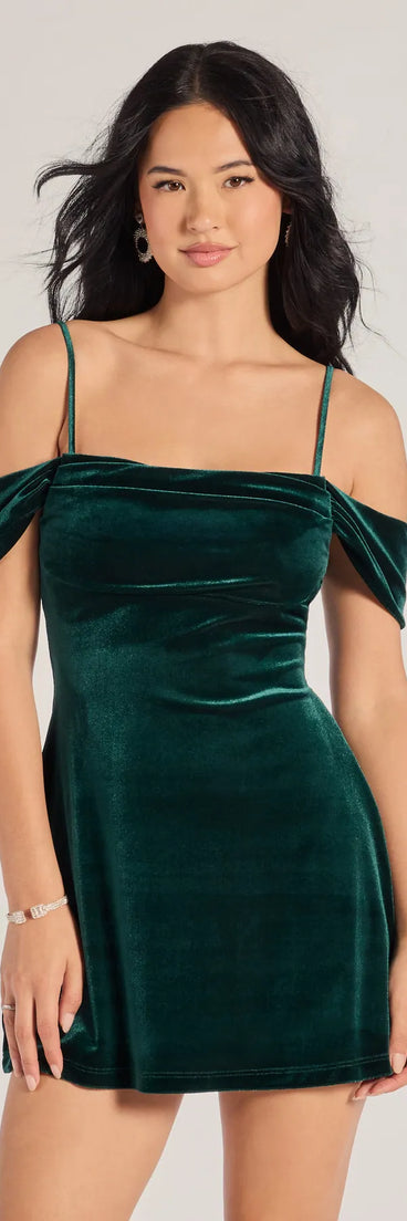 Luxe Chic Velvet Cold-Shoulder A-Line Mini Dress, a trendy hunter green mini dress featuring modern details and a fresh seasonal hue, perfect for creating chic 2025 looks.
