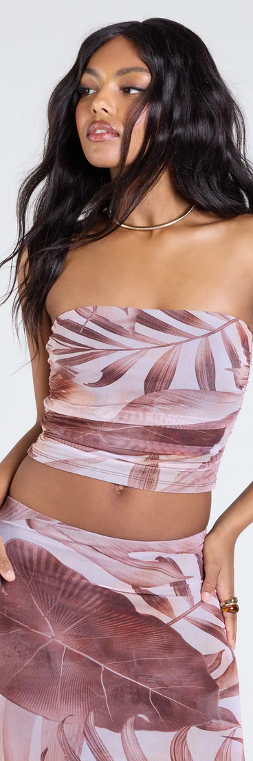 Complete your look with the Tropical Energy Strapless Crop Top, a trendy tan top that’s ready to pair with anything in your fall rotation.