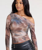 From bold to effortless, the Chic Vision One-Shoulder Abstract Crop Top lets you define your vibe with brown tops that speak your style.