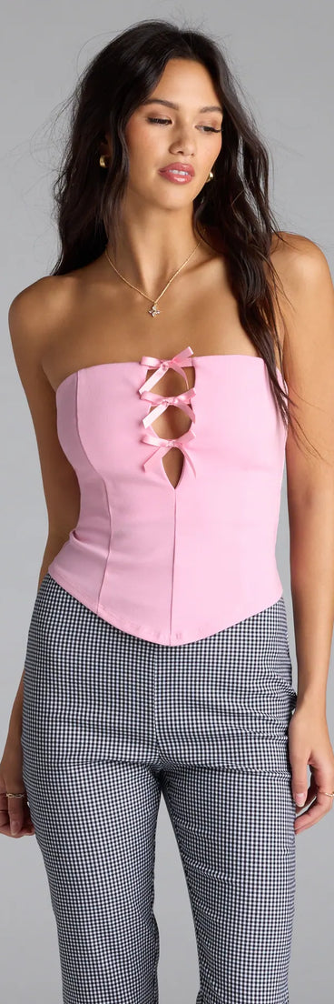 From bold to effortless, the Love For Bows Strapless Ponte Crop Top lets you define your vibe with pink tops that speak your style.