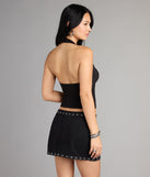 Complete your look with the Hot Drama Plunge V-Neck Halter Top, a trendy top that’s ready to pair with anything in your fall rotation.