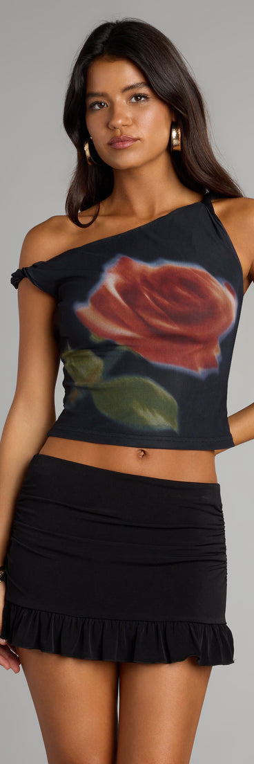 Complete your look with the Sweet Like Roses Twist Strap Mesh Tank Top, a trendy top that’s ready to pair with anything in your fall rotation.