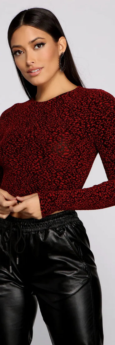 So Chic Crew Neck Lurex Crop Top