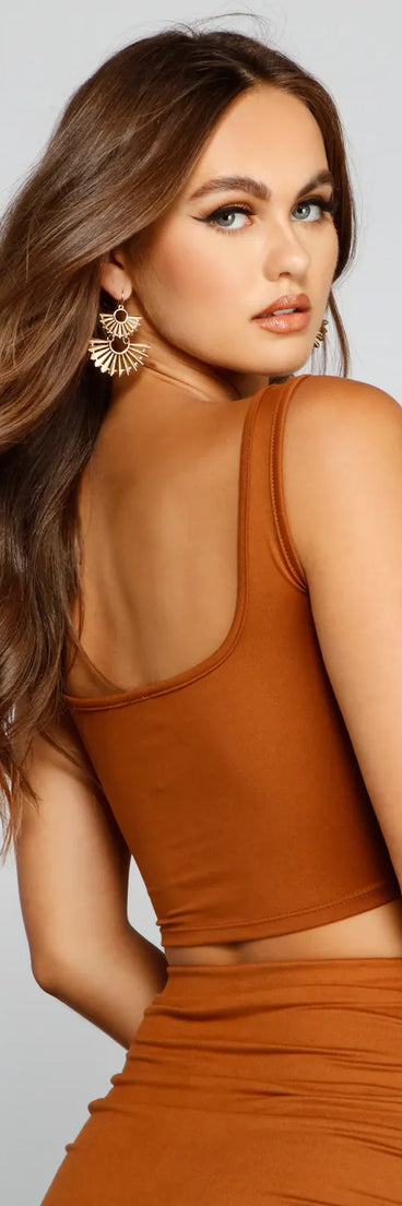 Chic And Basic Cropped Tank