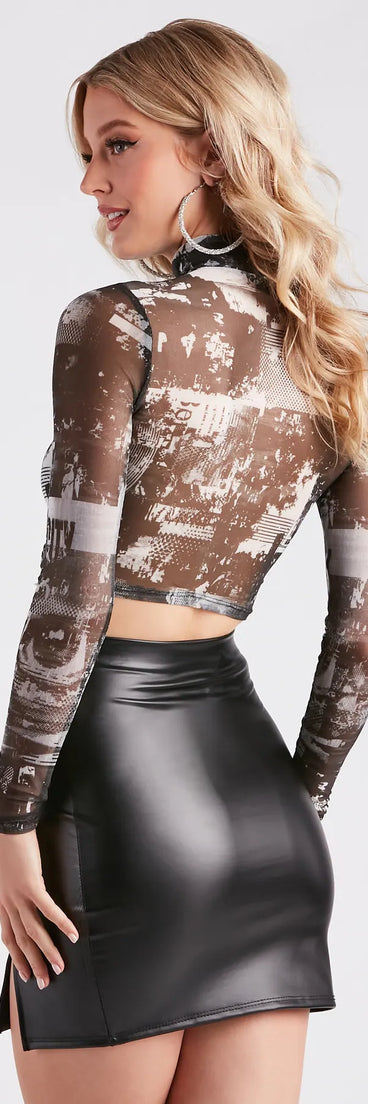 Chic Cityscape-Printed Lace-Up Crop Top