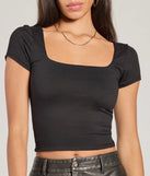 From bold to effortless, the The View And You Short Sleeve Tie Back Crop Top lets you define your vibe with black tops that speak your style.