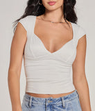 
Upgrade your style game for 2025 with the New Fave Cap Sleeve Mid-Length Knit Top in ivory, perfect for any fashion-forward wardrobe.