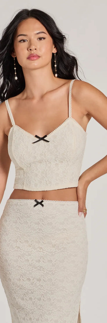 Effortlessly create party outfits or vacation-ready looks with the Unforgettable Dream V-Neck Lace Crop Top, one part of a versatile women's ivory matching set perfect for quick and easy outfit combinations from layering chic outfits to transitioning your look seamlessly.