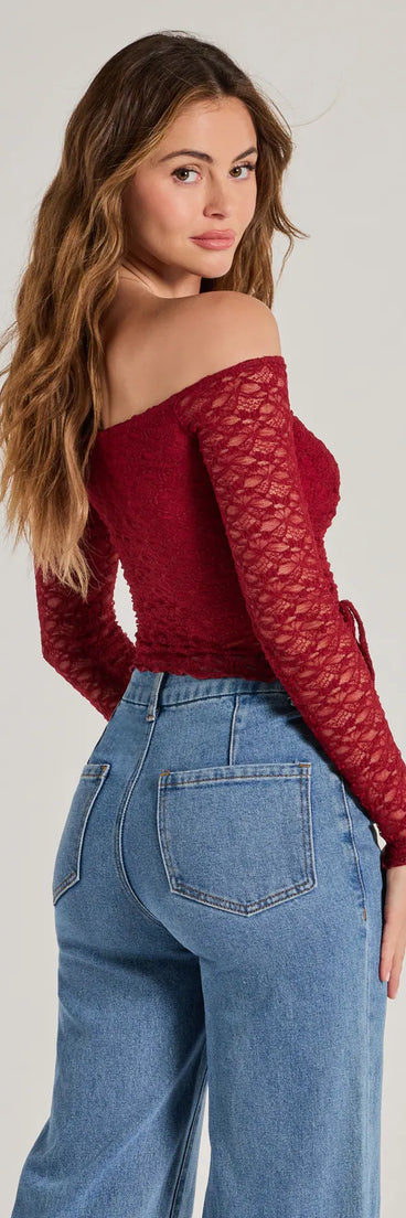 Make a statement in 2025 with the Trendy Babe Off-The-Shoulder Ruched Lace Top, a burgundy long-sleeve top featuring a trendy shoulder design that adds a bold, festive touch to any club or party look.