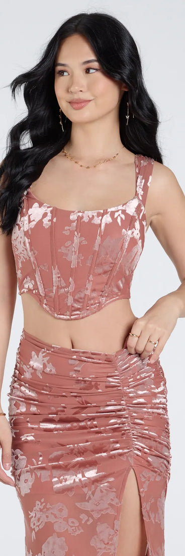 Stay on-trend this season with the Forever In Love Floral Velvet Burnout Corset Top in rose, a must-have for creating stylish and effortless summer outfits for women.