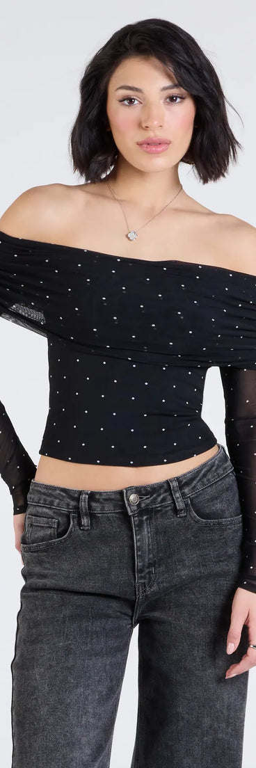From bold to effortless, the Chic Affection Off-The-Shoulder Polka Dot Top lets you define your vibe with black tops that speak your style.