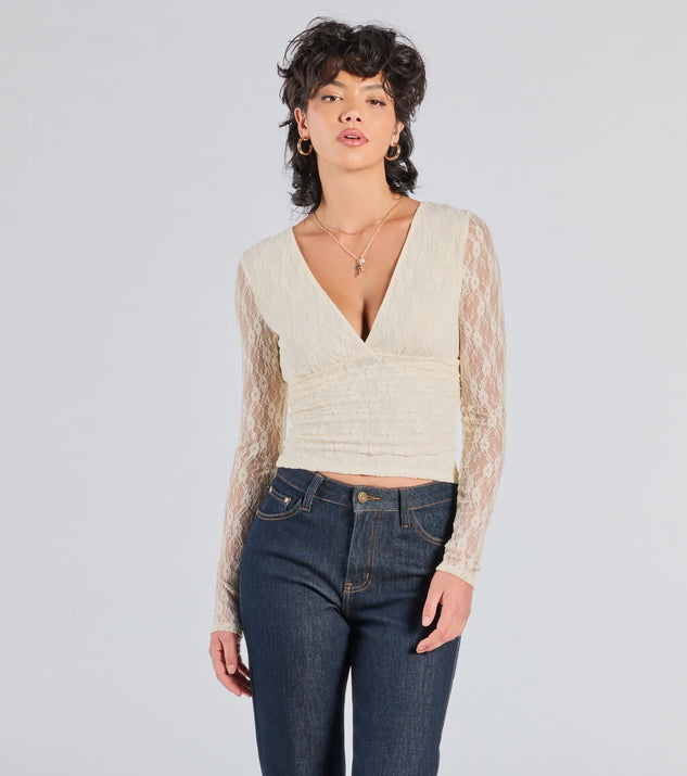 Stay on-trend this season with the Modern Romance Lace Tie-Back Crop Top in ivory, a must-have for creating stylish and effortless spring outfits for women.
