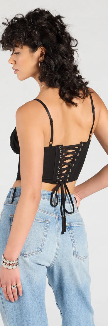 From bold to effortless, the Major Impression Lace-Up Corset Top lets you define your vibe with black tops that speak your style.