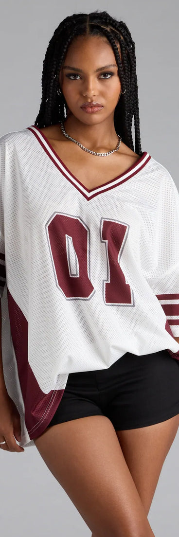 Add a summer refresh to your look with the On My Game Graphic 01 Jersey Tee, a trendy top in white made for easy styling for any vibe.