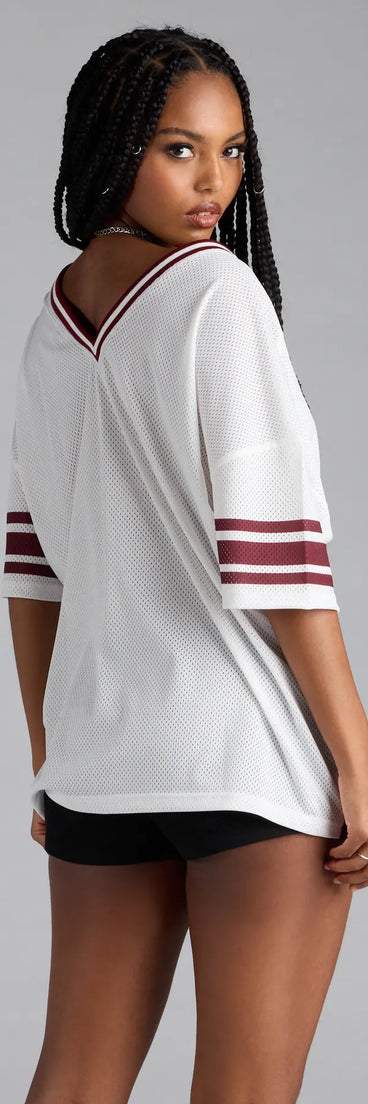 Add a comfy refresh to your look with the On My Game Graphic 01 Jersey Tee, a trendy top in white made for easy styling for any vibe.