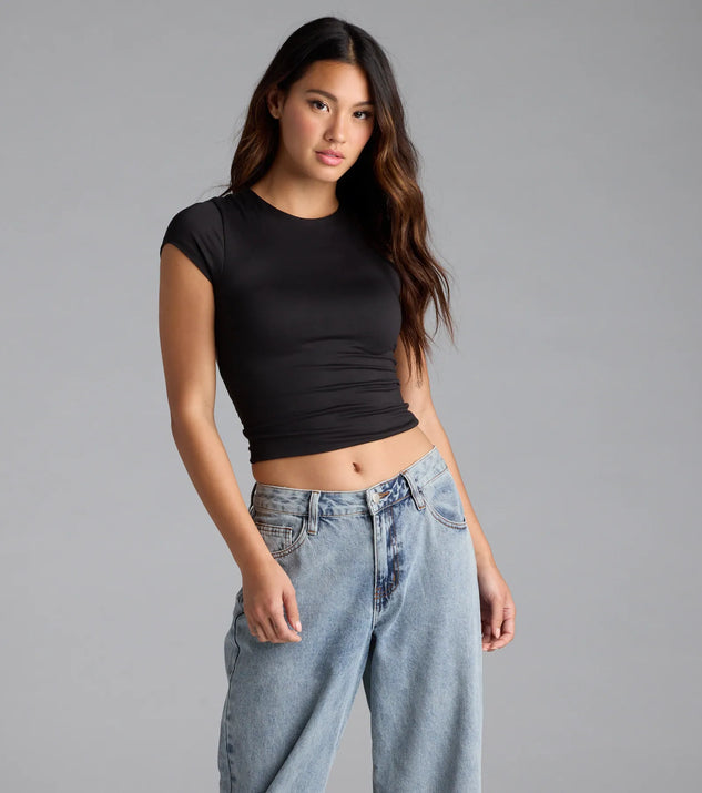 From bold to effortless, the Baby Got Back Basic Crew Neck Crop Tee lets you define your vibe with black tops that speak your style.