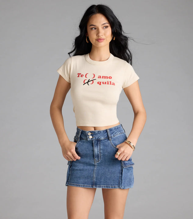 With its midriff cut and trend-forward fit, the Te Amo Tequila Graphic Tee is a ivory crop top made to pair with skirts, denim, or whatever vibe you're feeling this season.