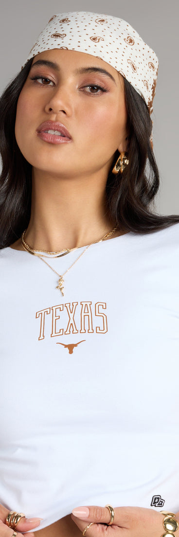 Trendy women’s tops, like the Back It Up Texas© Crop Tee, bring effortless style for fall layering, lounging, or going out.