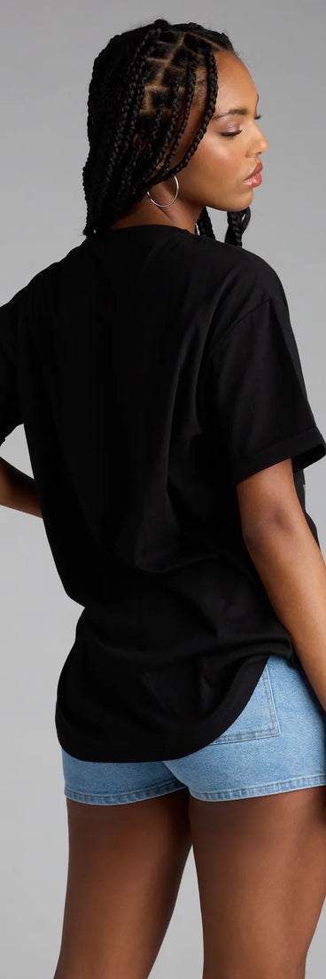 Complete your look with the This Ain't Texas Oversized Graphic Tee, a trendy black top that’s ready to pair with anything in your fall rotation.