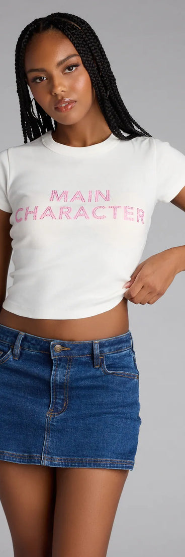 For college campus looks, game day outfits, or a bold going-out vibe, the Main Character Rhinestone Baby Tee is an on-trend white crop top that easily styles with your favorite denim.