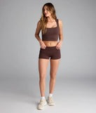 For college campus looks, game day outfits, or a bold going-out vibe, the Elevated Era Ribbed Knit Cropped Tank Top is an on-trend brown crop top that easily styles with your favorite denim.