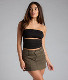 For college campus looks, game day outfits, or a bold going-out vibe, the Ultra Trendy Cutout Tube Top is an on-trend black crop top that easily styles with your favorite denim.