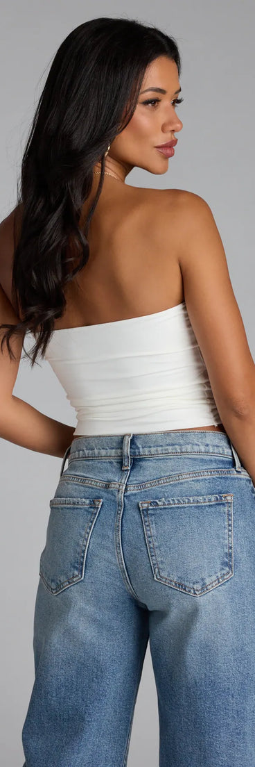 Complete your look with the Ultra Trendy Cutout Tube Top, a trendy white top that’s ready to pair with anything in your fall rotation.