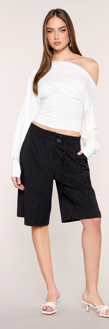 Side Note Asymmetrical Long Sleeve Crop Top