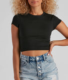 Upgrade your style game for 2025 with the Casual Must-Have Crew Neck Crop Top in black, perfect for any fashion-forward wardrobe.
