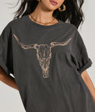 Upgrade your style game for 2025 with the Giddy Up Cowgirl Longhorn Oversized Graphic Tee in black, perfect for any fashion-forward wardrobe.