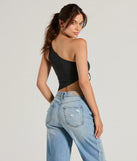 
Upgrade your style game for 2025 with the Mentionable Flirt One-Shoulder Asymmetrical Crop Top in black, perfect for any fashion-forward wardrobe.