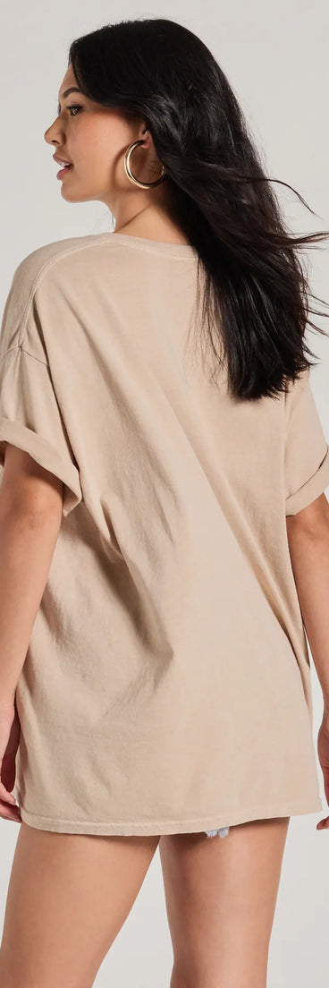 
Upgrade your style game for 2025 with the Tequila Time Oversized Graphic Tee in taupe, perfect for any fashion-forward wardrobe.