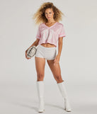 
Upgrade your style game for 2025 with the Play The Field Cropped Screen Jersey Tee in pink, perfect for any fashion-forward wardrobe.