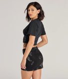 
Upgrade your style game for 2025 with the Road Race Cropped Graphic Tee in black, perfect for any fashion-forward wardrobe.