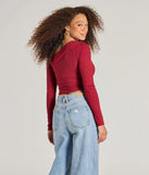 Make a statement in 2025 with the Effortlessly Chic One-Shoulder Ribbed Crop Top, a burgundy long-sleeve top featuring a trendy shoulder design that adds a bold, festive touch to any club or party look.